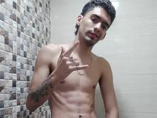 Shows naked BraynerRosse